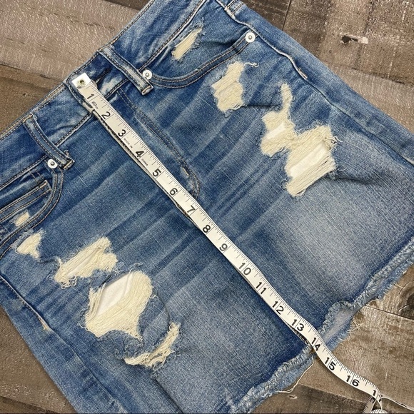 American Eagle Hi-Rise Distressed Denim Mini Skirt size 2 - Picture 11 of 12